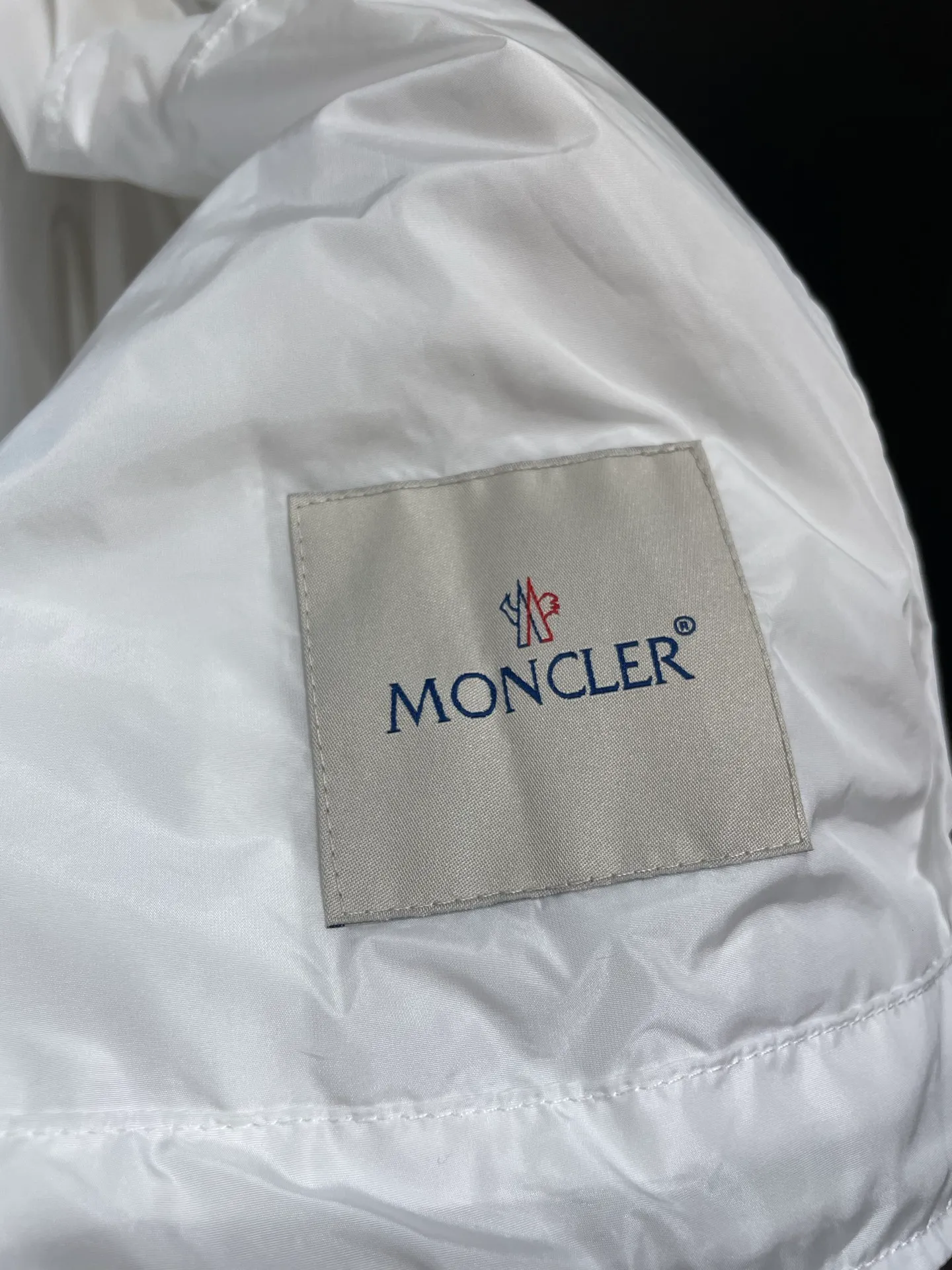 💥💥 Original Premium Quality Moncle*2024 Series！🌈🌈 ， ！Classic ， Breathable SML